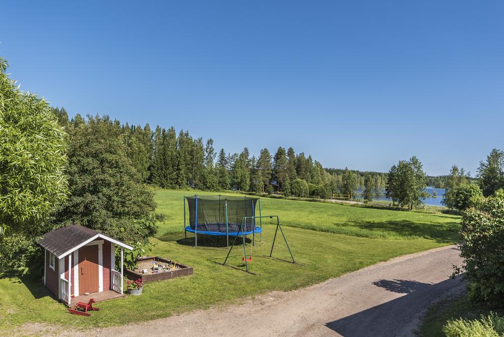 Bed and Breakfast Hyvoelaen Talo Эхтяри Экстерьер фото