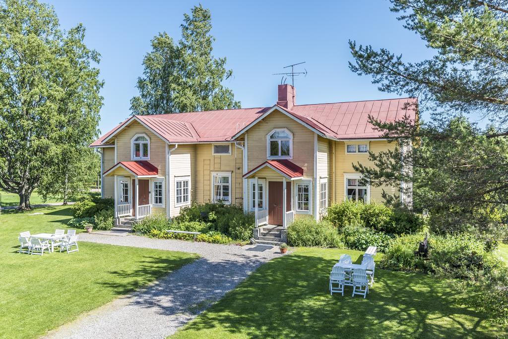 Bed and Breakfast Hyvoelaen Talo Эхтяри Экстерьер фото